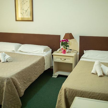 Hotel Ariston Пьомбино Экстерьер фото