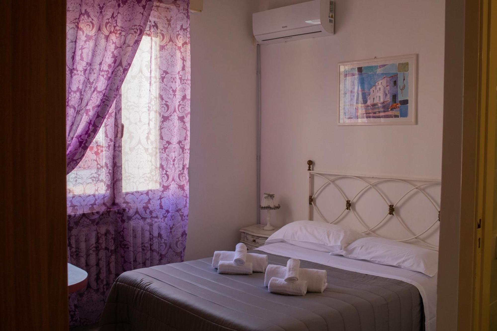 Hotel Ariston Пьомбино Экстерьер фото
